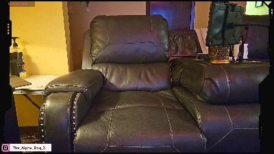 The_Alpha_Dog live cam on Cam4