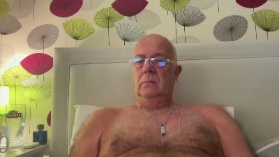 The_helmet7 live cam on Cam4