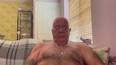 The_helmet7 live cam on Cam4