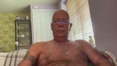 The_helmet7 live cam on Cam4
