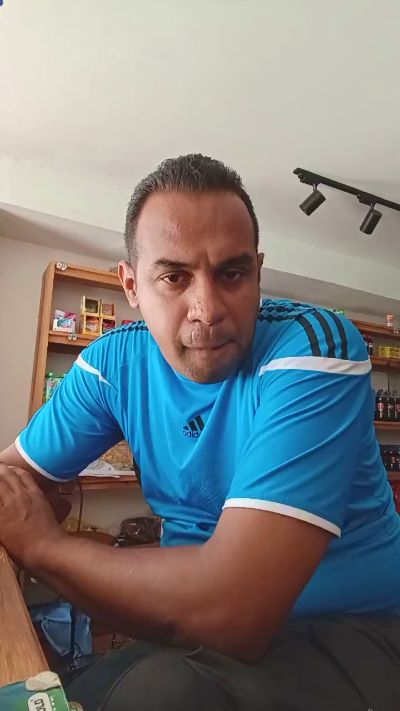 Theblack202020 live cam on Cam4