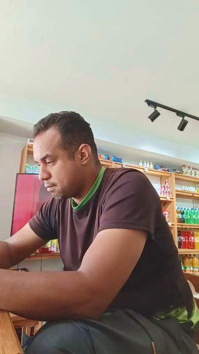 Theblack202020 live cam on Cam4