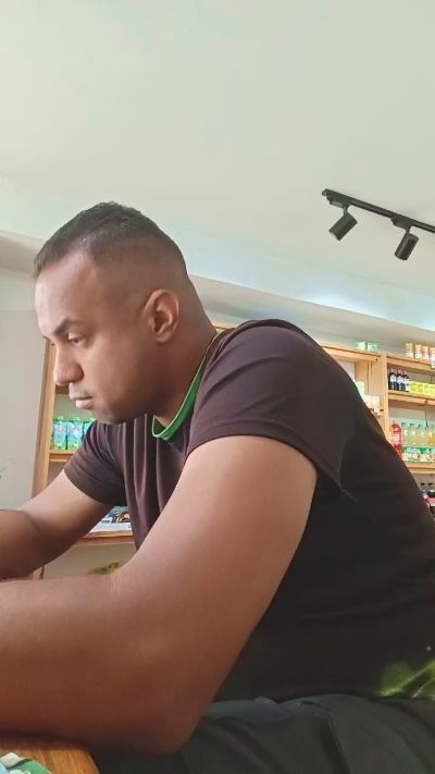 Theblack202020 live cam on Cam4