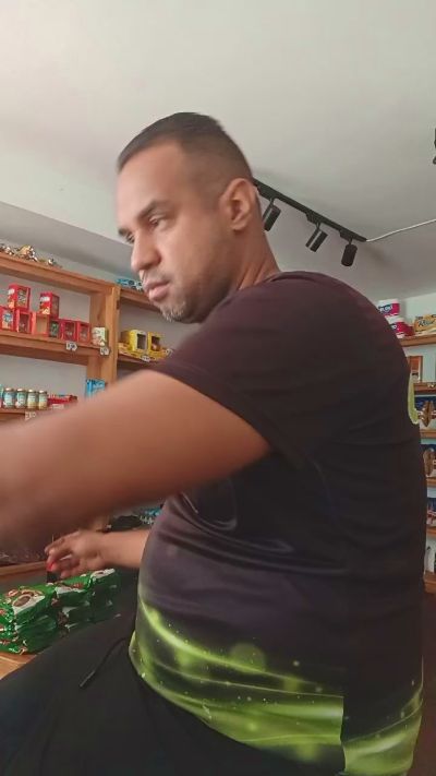 Theblack202020 live cam on Cam4