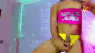 Thechocoshot live cam on Cam4