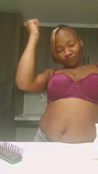 TheeRealGoddess live cam on Cam4