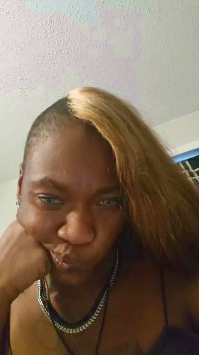 TheeRealGoddess live cam on Cam4
