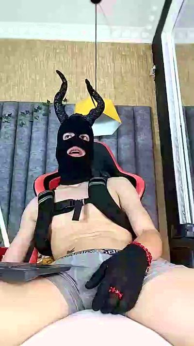 Theghostforeons live cam on Cam4