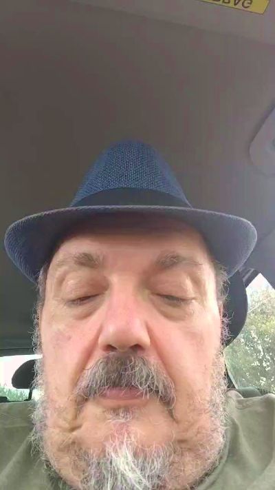 Theitalianpapi live cam on Cam4
