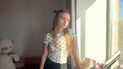 ThelmaMarchal live cam on Cam4
