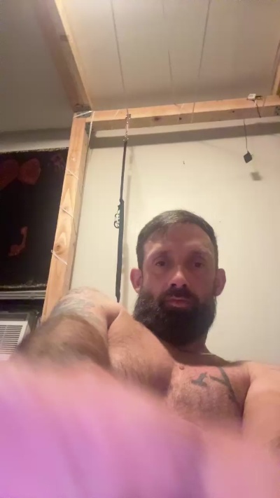 Themechanic69 live cam on Cam4