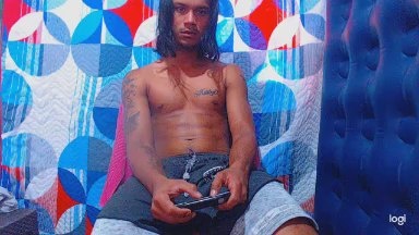 Theniga live cam on Cam4