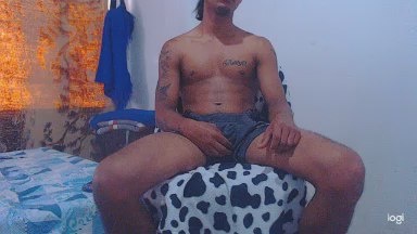 Theniga live cam on Cam4