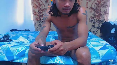 Theniga live cam on Cam4