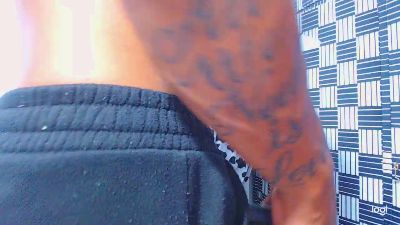 Theniga live cam on Cam4