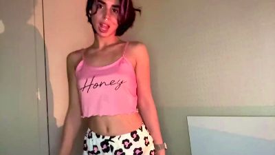 TheolaHoesing live cam on Cam4