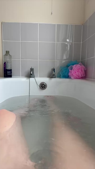 Therealrose live cam on Cam4