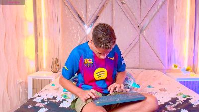 Thetwinkdavid live cam on Cam4