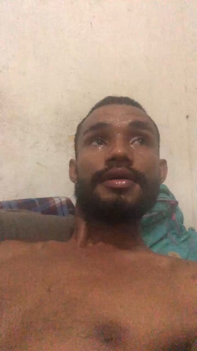 Theuzinho20cm live cam on Cam4