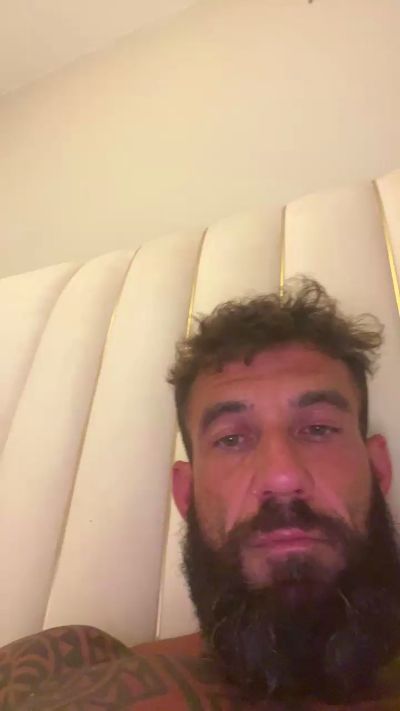 Thevikinggoat86 live cam on Cam4