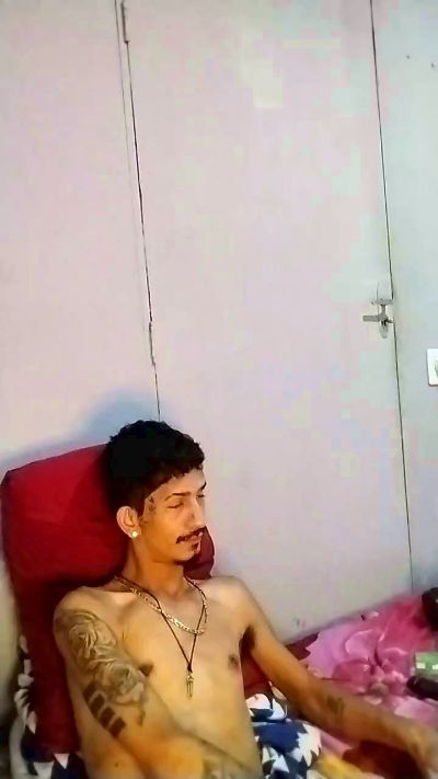 Theyllors2 live cam on Cam4