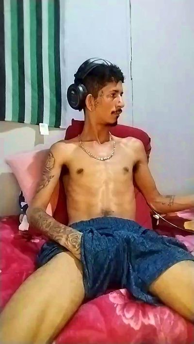 Theyllors2 live cam on Cam4