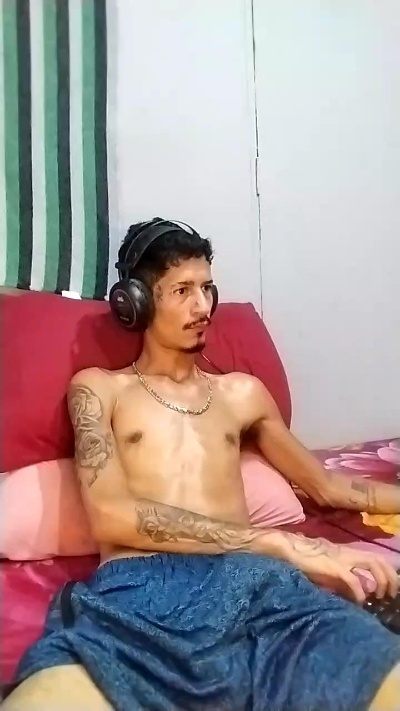 Theyllors2 live cam on Cam4
