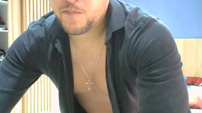 ThiagoGalhardo live cam on Cam4