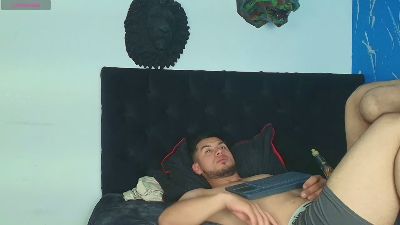 ThiagoVegga live cam on Cam4