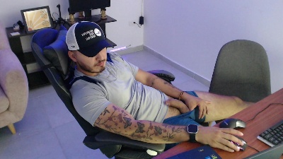 Thiago_420_ live cam on Cam4