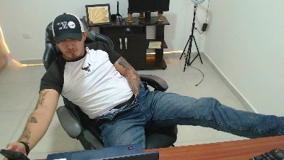 Thiago_420_ live cam on Cam4