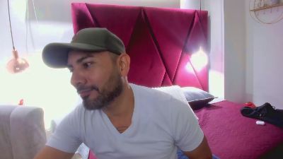 Thiago_Sins live cam on Cam4