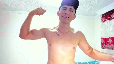 Thiago_deseo22 live cam on Cam4