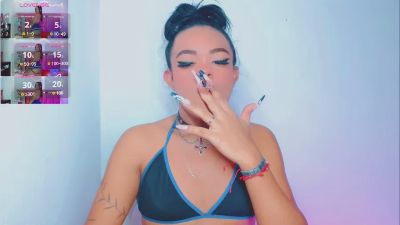 ThiaraVarannes live cam on Cam4