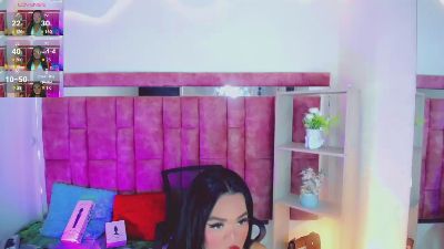 ThiaraVarannes live cam on Cam4