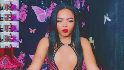 ThiaraVarannes live cam on Cam4