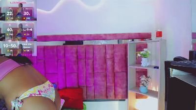 ThiaraVarannes live cam on Cam4