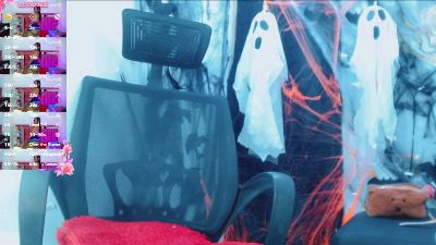 ThiaraVarannes live cam on Cam4