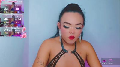 ThiaraVarannes live cam on Cam4