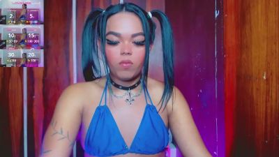 ThiaraVarannes live cam on Cam4