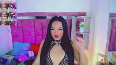 ThiaraVarannes live cam on Cam4