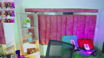 ThiaraVarannes live cam on Cam4
