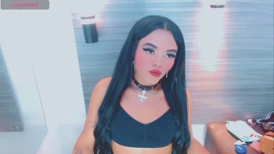ThiaraVarannes live cam on Cam4