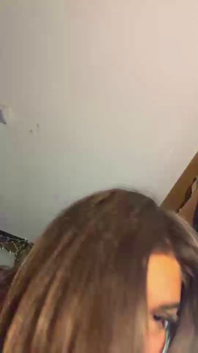 Thickemsyaknow live cam on Cam4