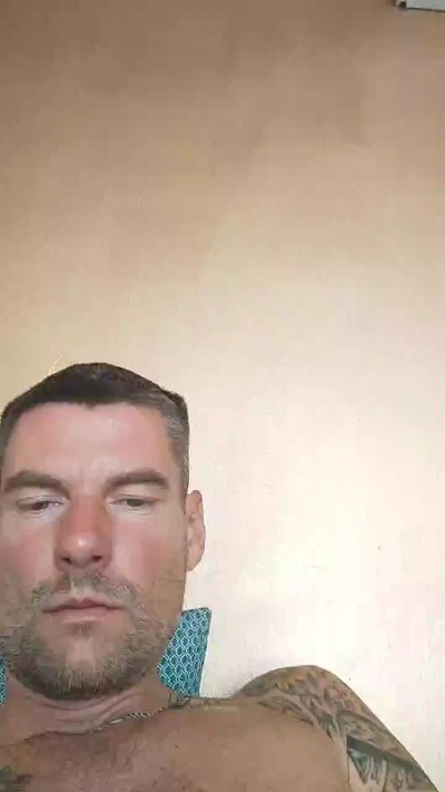 Thiebaud live cam on Cam4