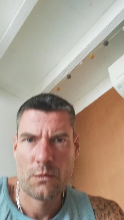 Thiebaud live cam on Cam4