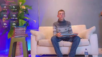 Thiiago_twink live cam on Cam4