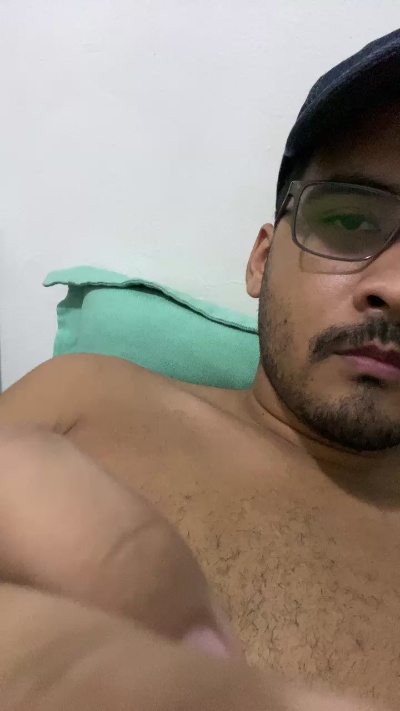 Thinino live cam on Cam4