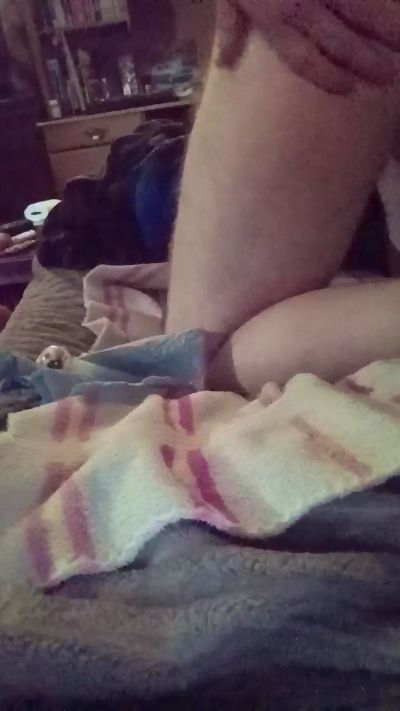 Thirsty_4itall live cam on Cam4
