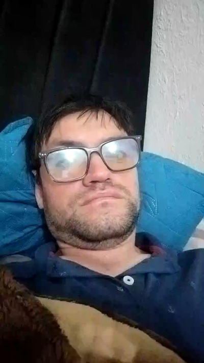 Thomas2631 live cam on Cam4